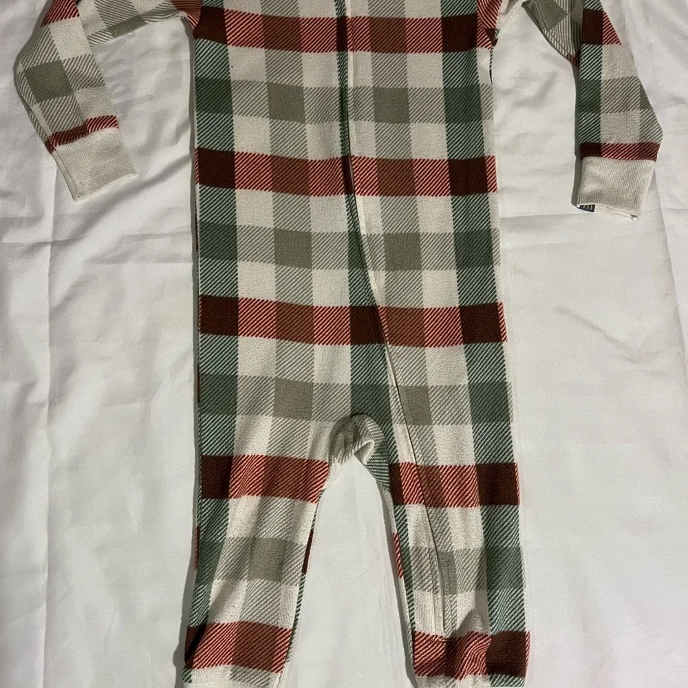 Modern Moments Super Soft Plaid Toddler One Piece Zip Up Pajama in Size 2T